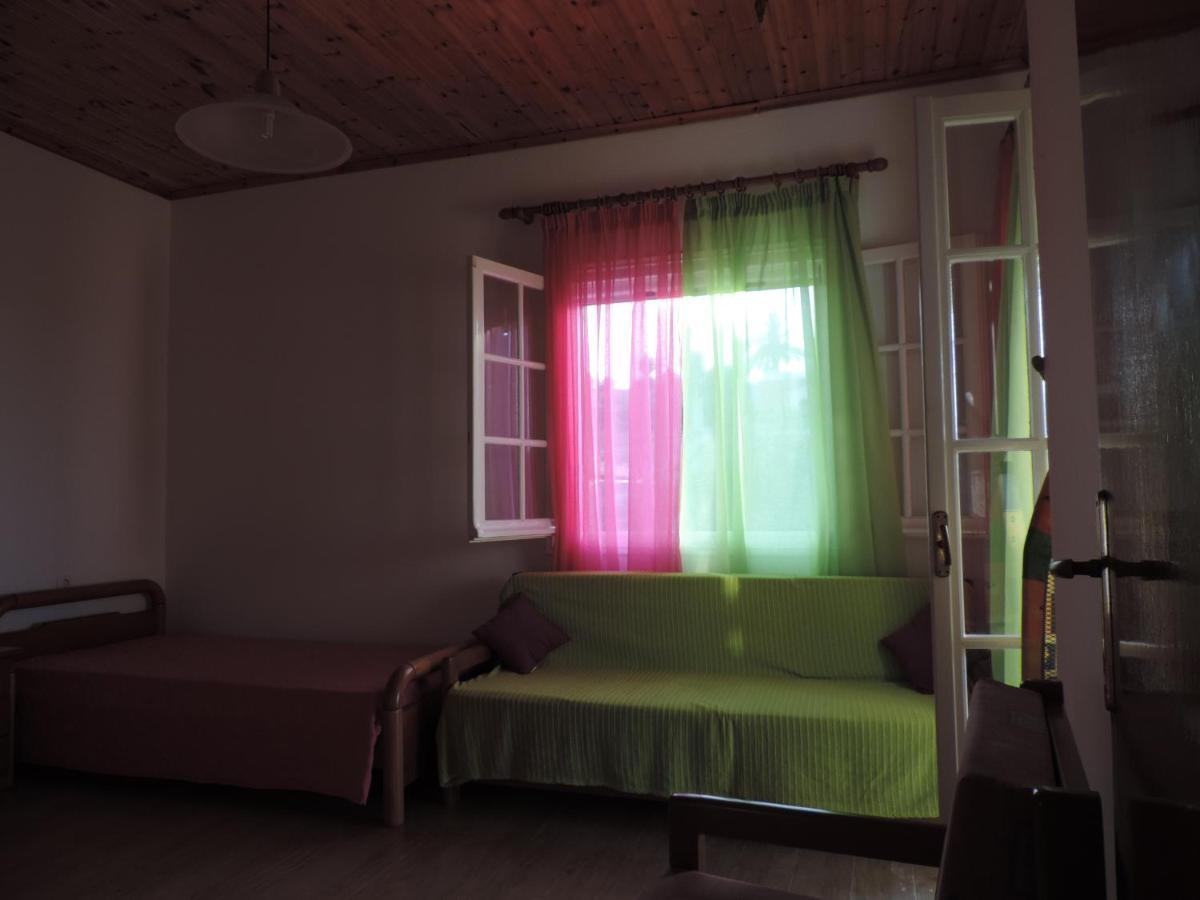 Apartments Peli-Maria Agios Stefanos Avliotes  Extérieur photo