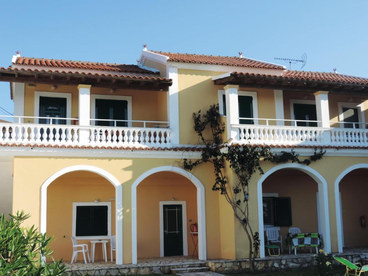 Apartments Peli-Maria Agios Stefanos Avliotes  Extérieur photo