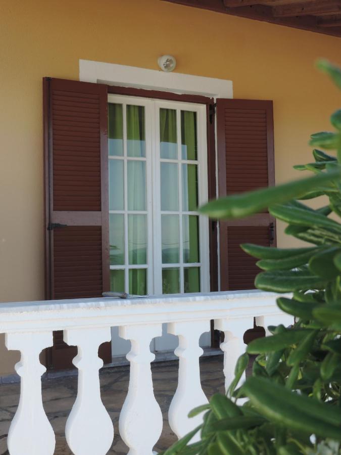 Apartments Peli-Maria Agios Stefanos Avliotes  Extérieur photo