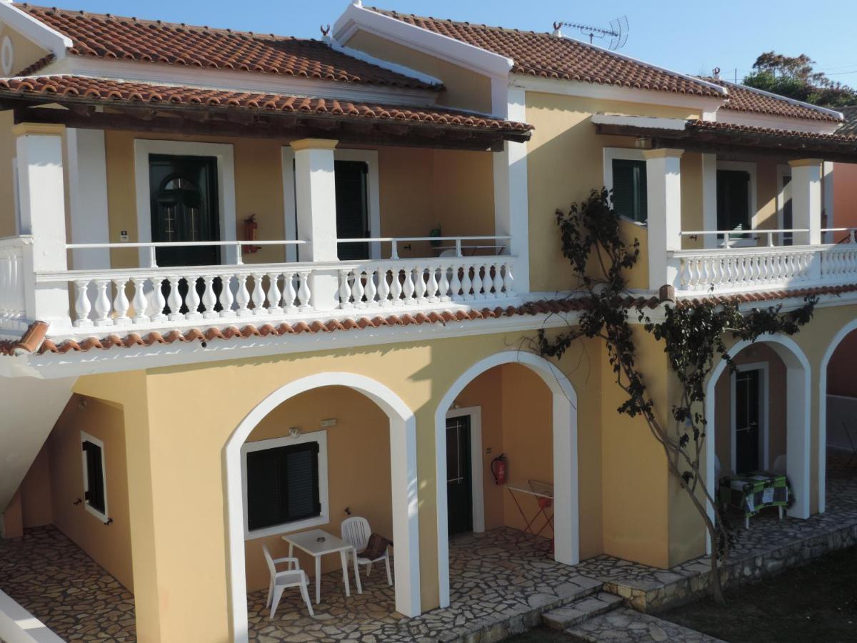 Apartments Peli-Maria Agios Stefanos Avliotes  Extérieur photo