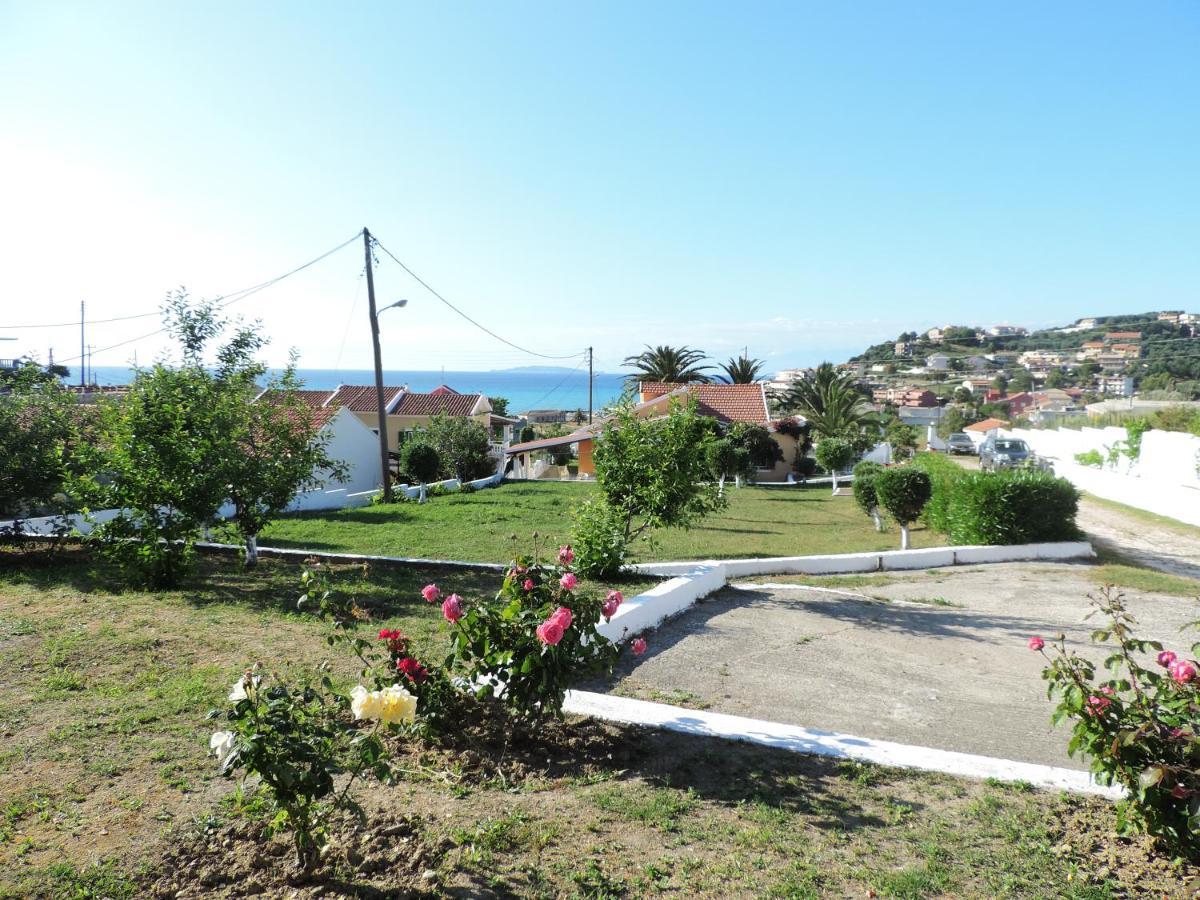 Apartments Peli-Maria Agios Stefanos Avliotes  Extérieur photo